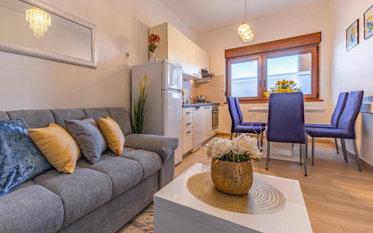 Sweet House With Free Parking Villa Pula Luaran gambar