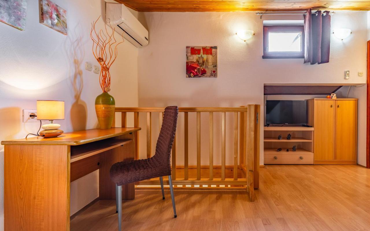 Sweet House With Free Parking Villa Pula Luaran gambar