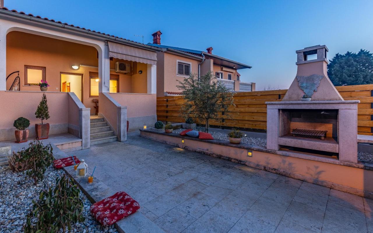 Sweet House With Free Parking Villa Pula Luaran gambar